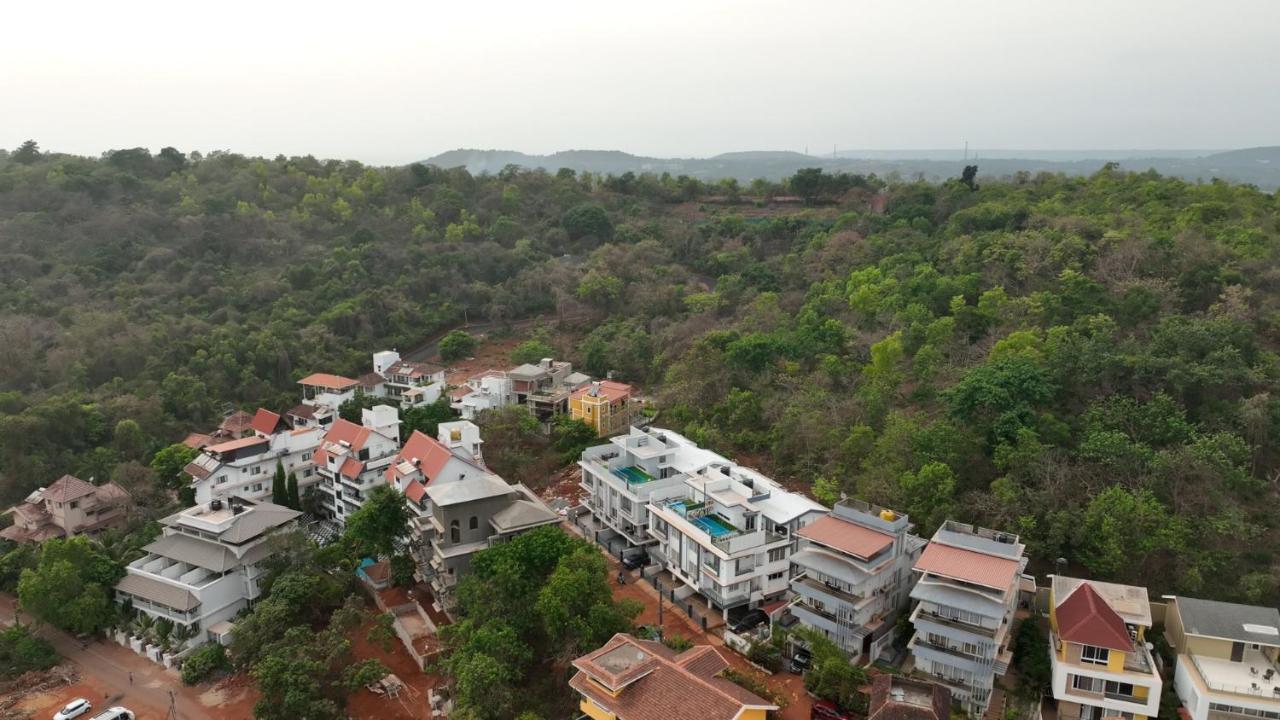 Euphoria Luxury Villa - 5Bhk - Private Pool - Jacuzzi, Baga Luaran gambar