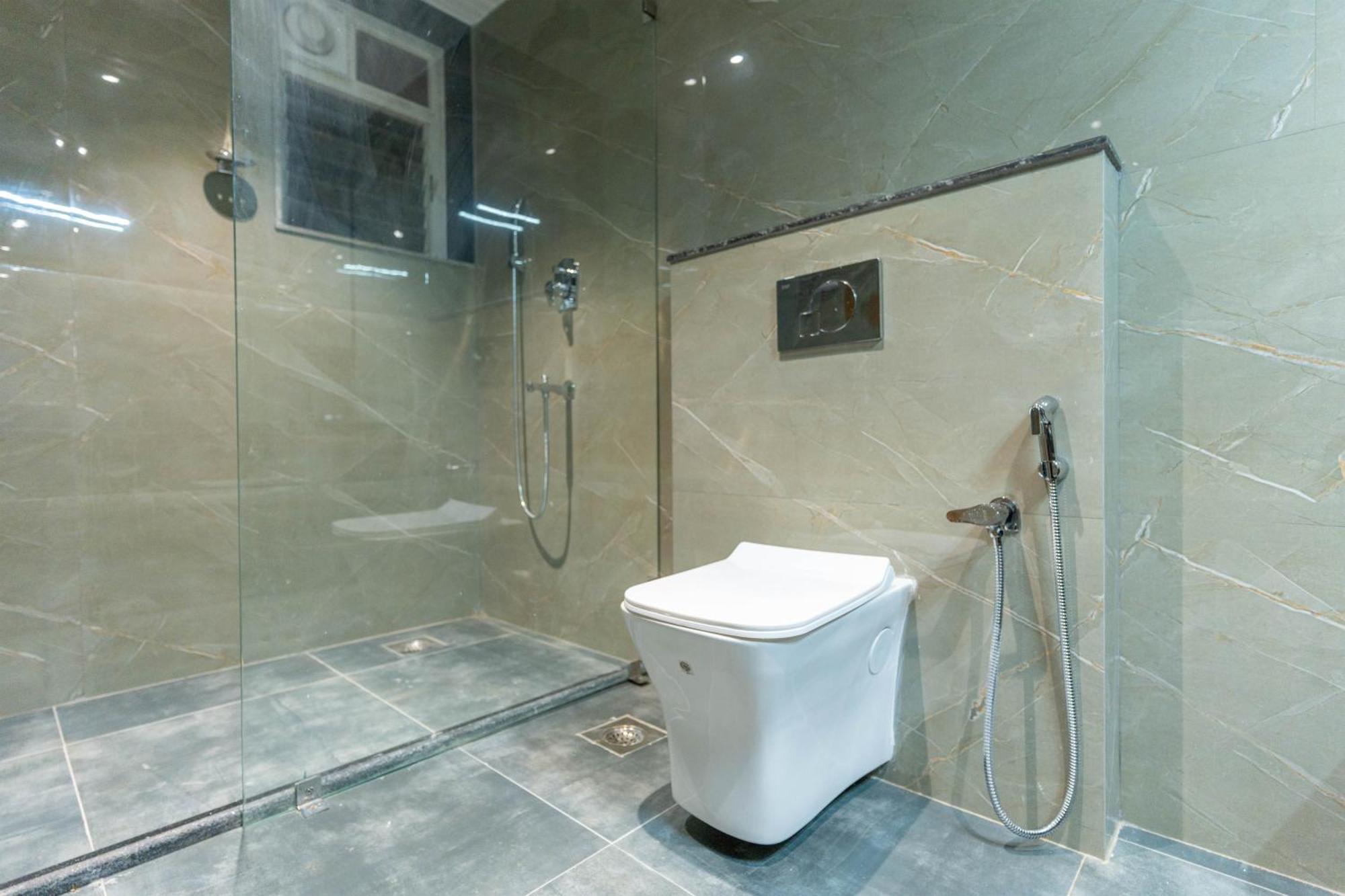 Euphoria Luxury Villa - 5Bhk - Private Pool - Jacuzzi, Baga Luaran gambar